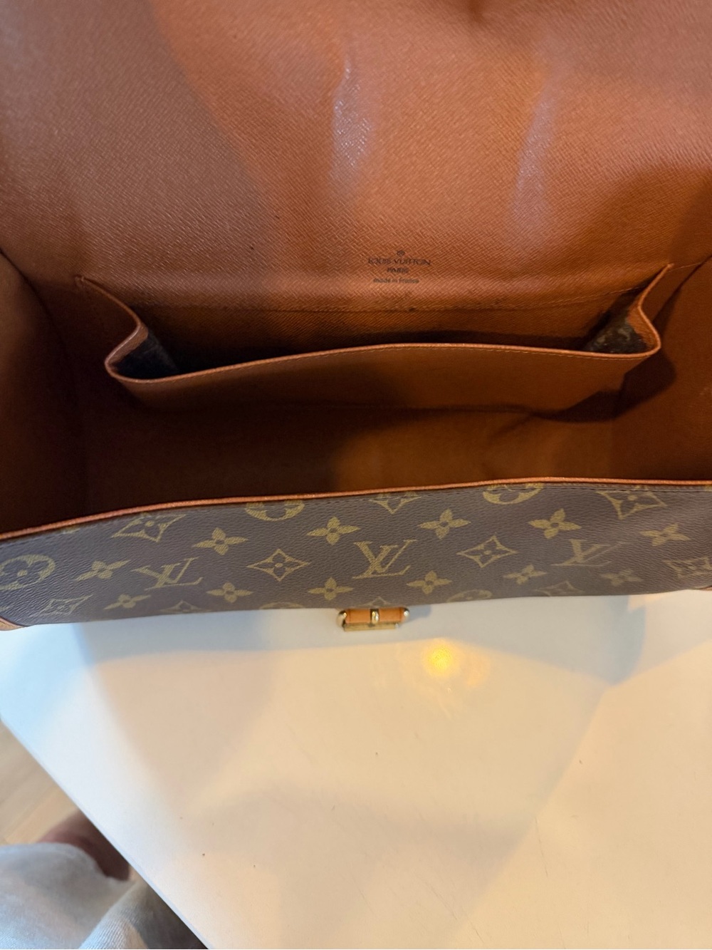 Louis Vuitton Monogram Canvas Messenger Bag with Natural Leather Trim - Picture 10 of 14